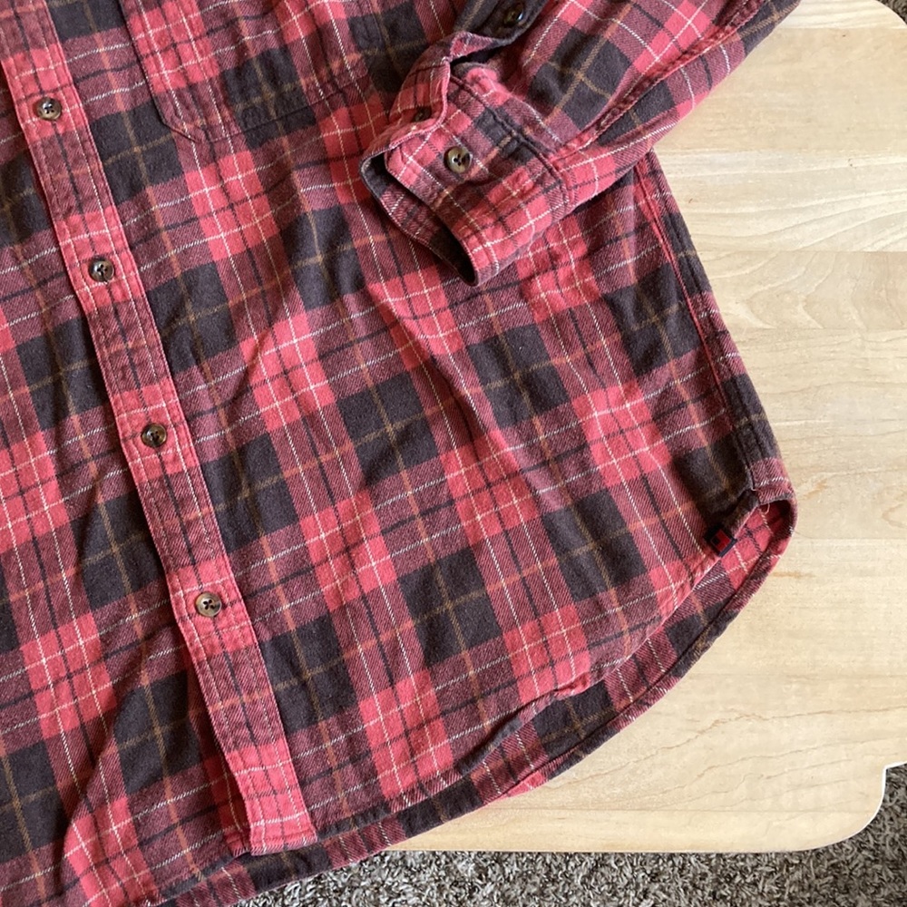 Woolrich flannel in Lava Twist - Picture 3 of 7